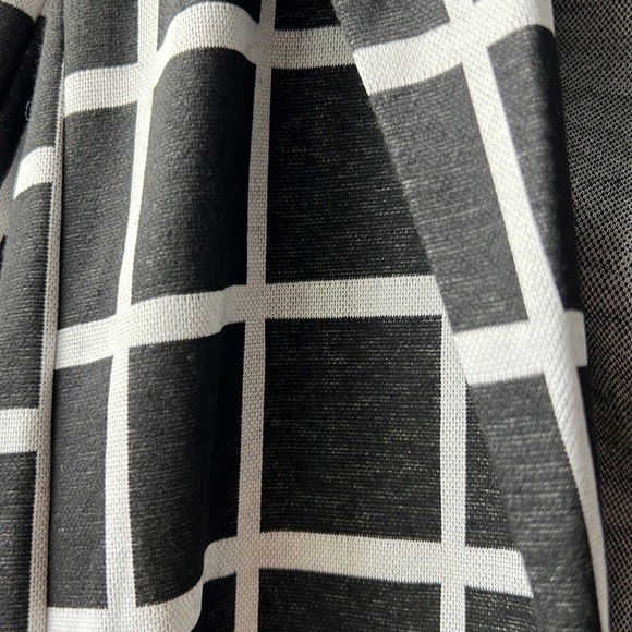 Crave Frame Patterned black and white hooded sweater small nwot - Picture 4 of 7